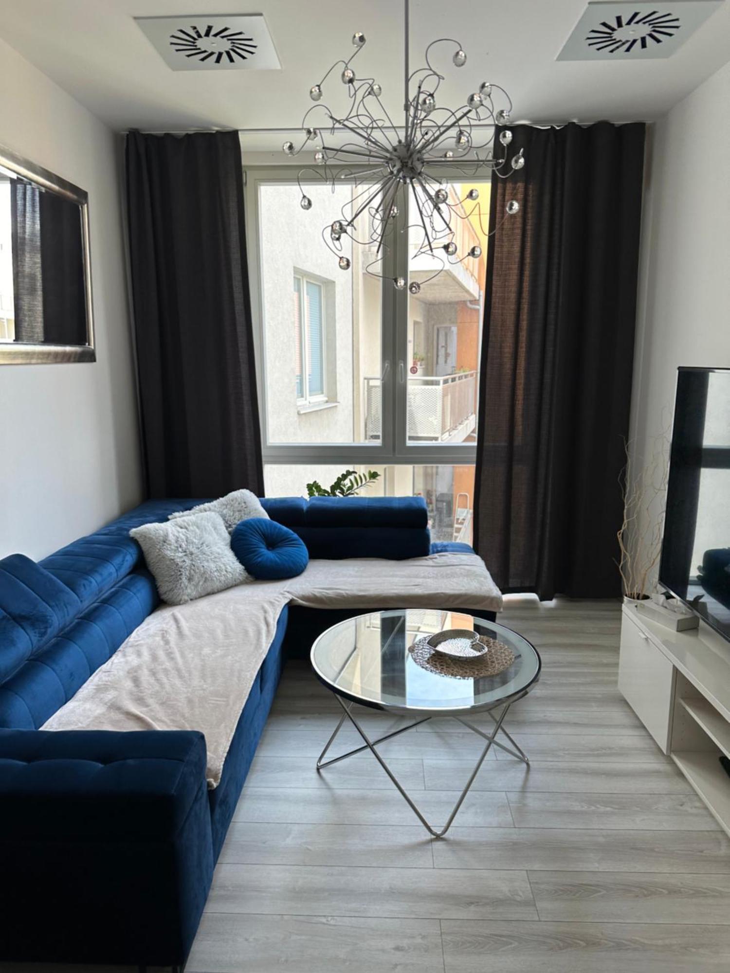 Majestic Old Town Apartments Bratislava Buitenkant foto